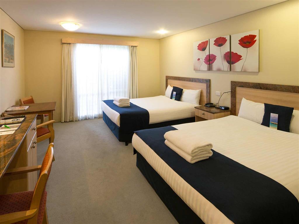 Ibis Styles Canberra Bagian luar foto
