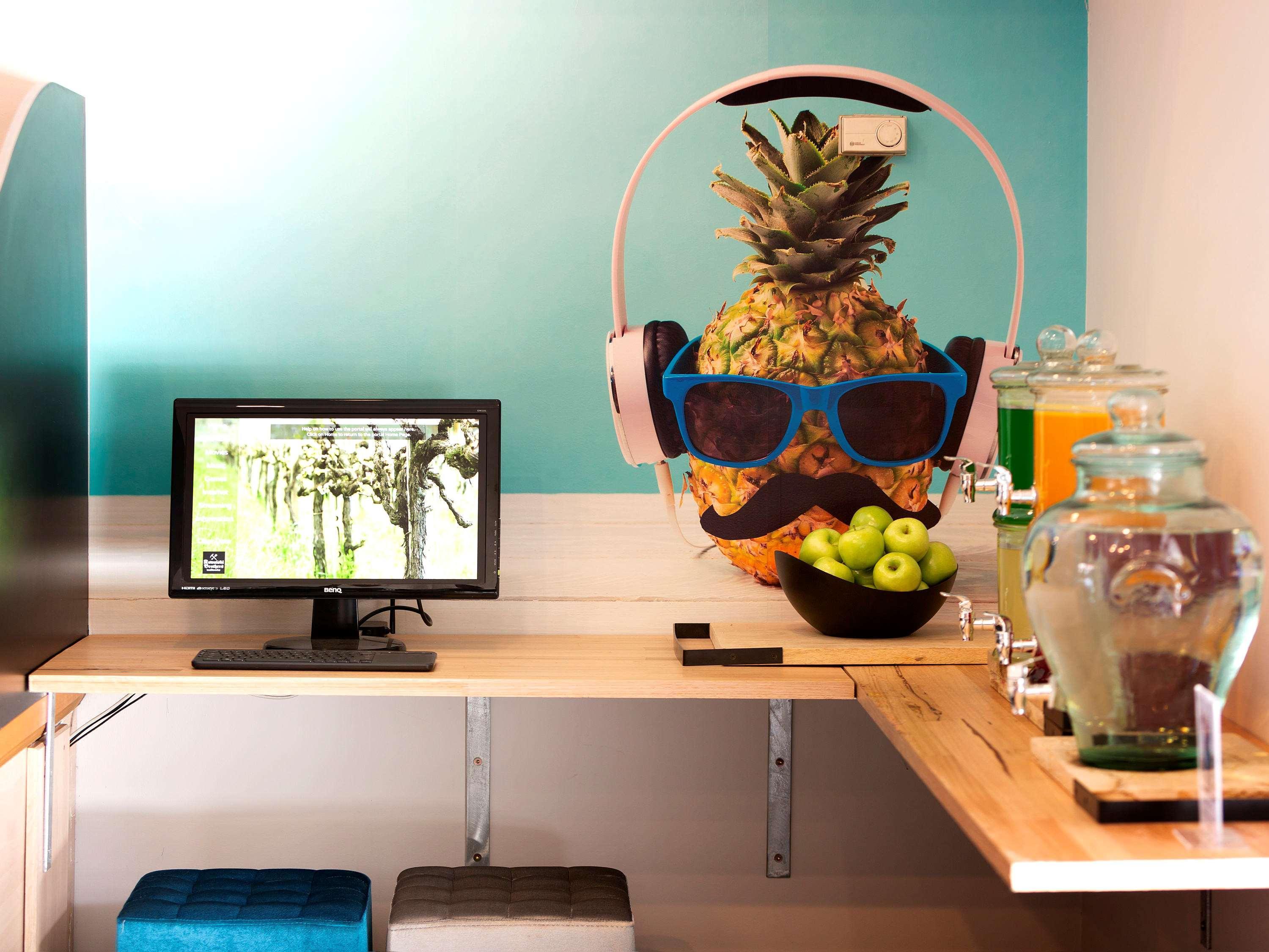 Ibis Styles Canberra Bagian luar foto