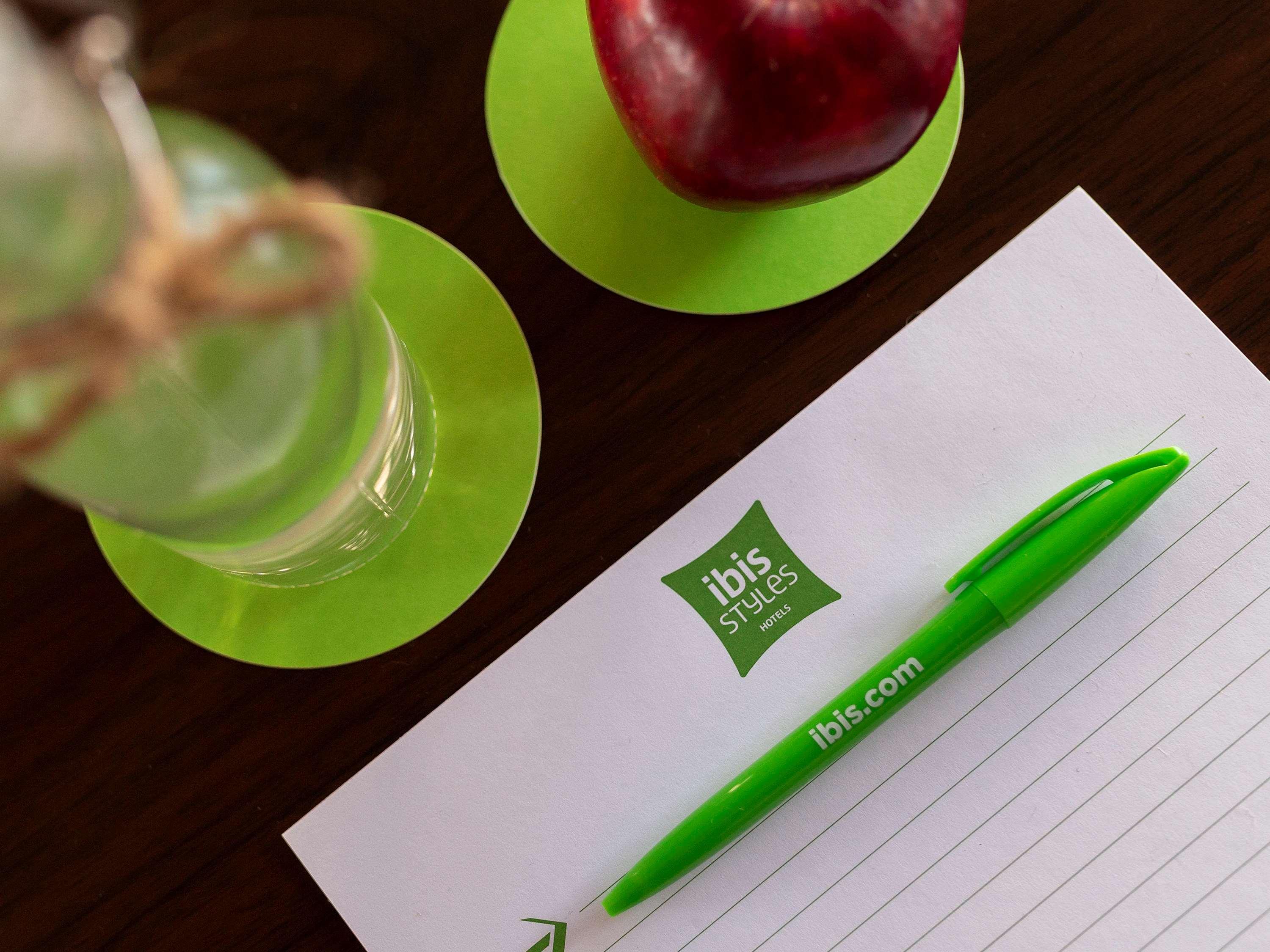 Ibis Styles Canberra Bagian luar foto