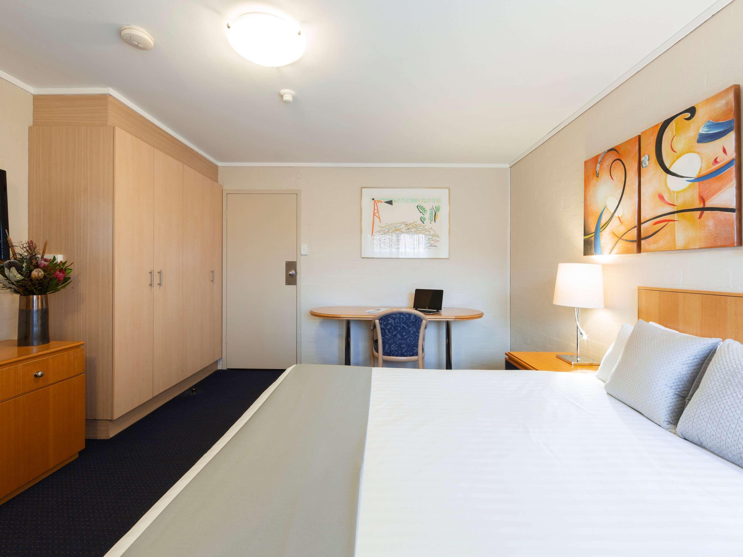 Ibis Styles Canberra Bagian luar foto
