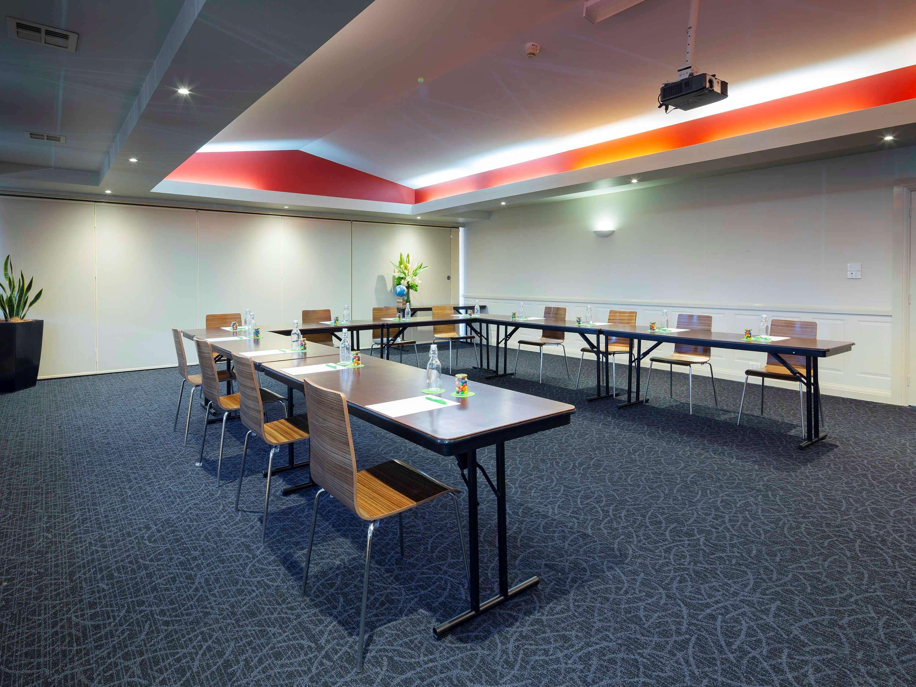 Ibis Styles Canberra Bagian luar foto
