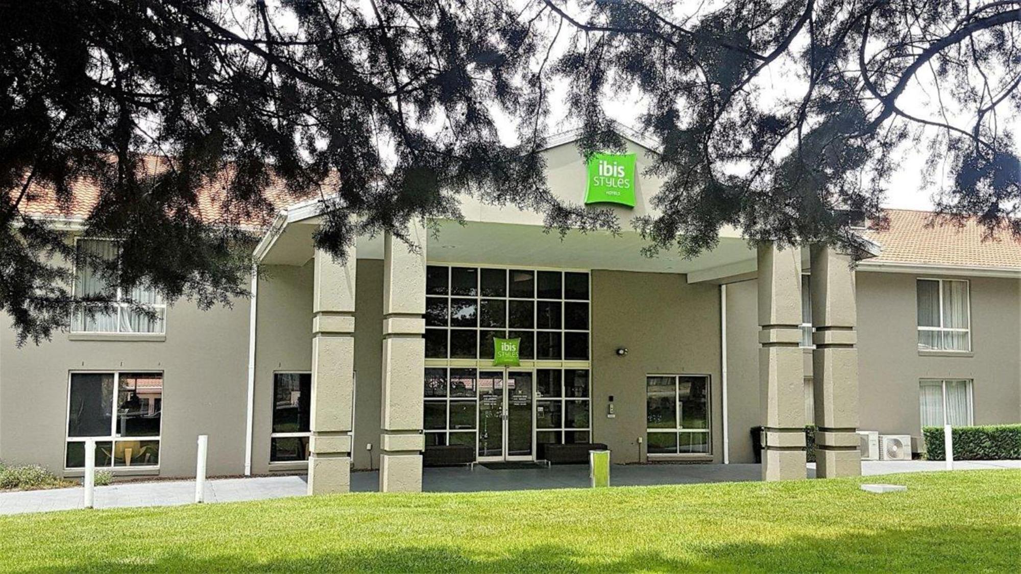 Ibis Styles Canberra Bagian luar foto