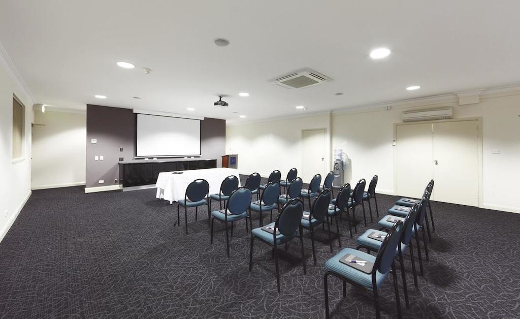Ibis Styles Canberra Bagian luar foto