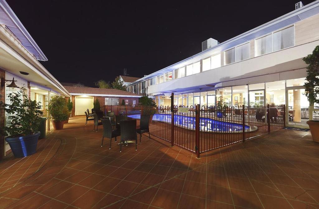 Ibis Styles Canberra Bagian luar foto