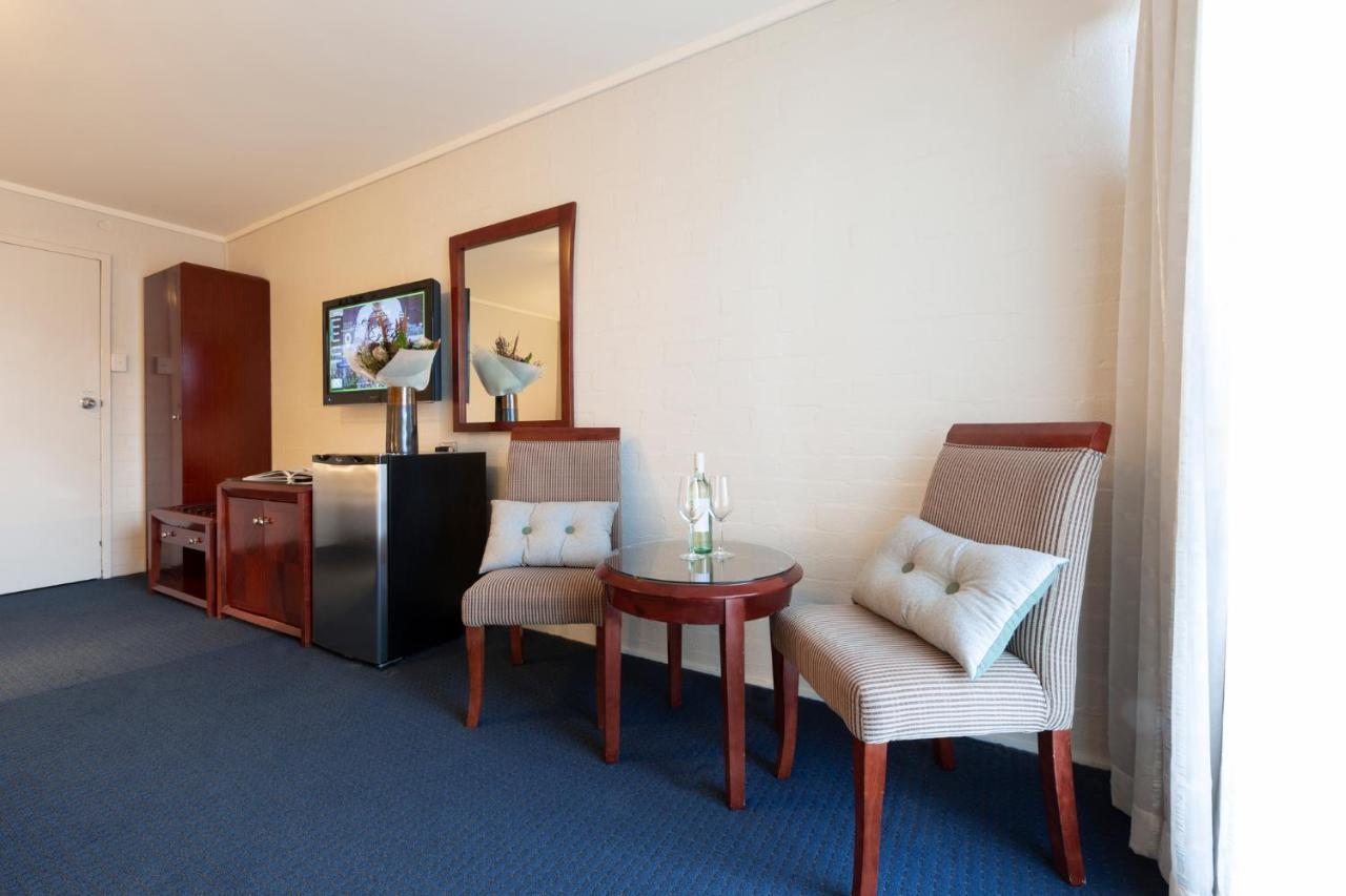 Ibis Styles Canberra Bagian luar foto